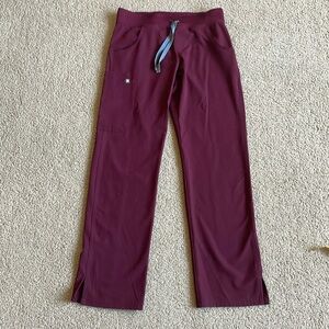 Figs Kade Cargo size small Burgundy Pants
